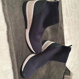 Michael Kors pull on knit shoe